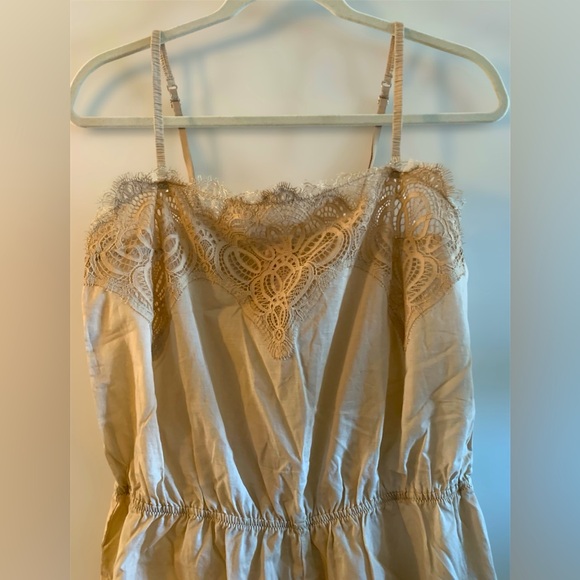 Victoria Secret Lace Romper NWT - Picture 4 of 6